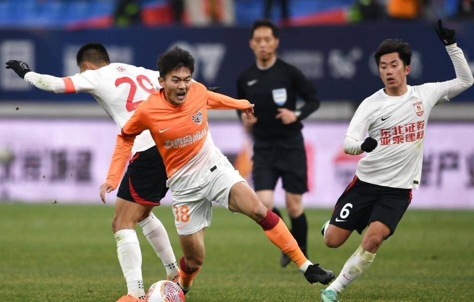 关于中超深圳主场遭遇:失去士气状况严峻的信息 关于中超深圳主场遭遇:失去士气状况严峻的信息