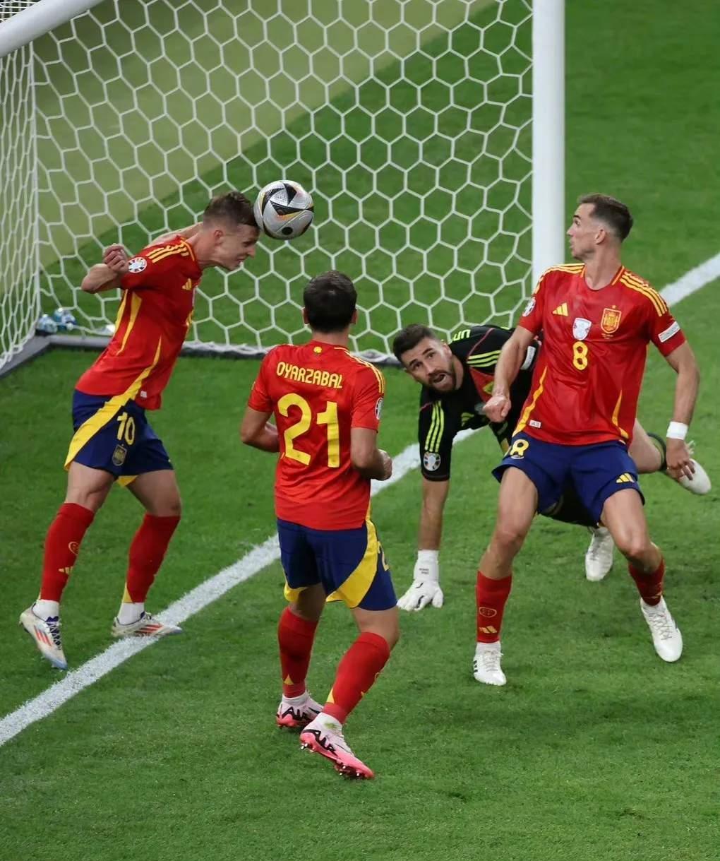 关于精彩比赛瞬间！球员个个激发超强战斗力的信息