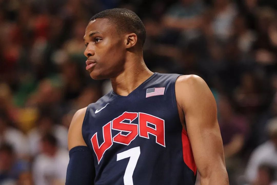 阿根廷男篮险胜法国男篮，拉塞尔完成帽子戏法的简单介绍