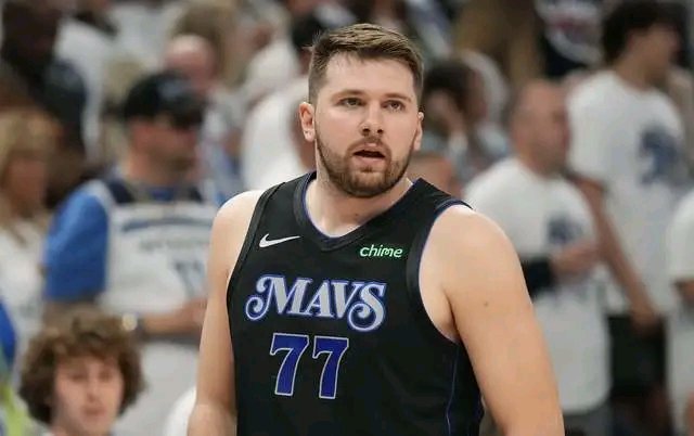 包含步行者逆转独行侠，戈贝尔惊艳四座的词条