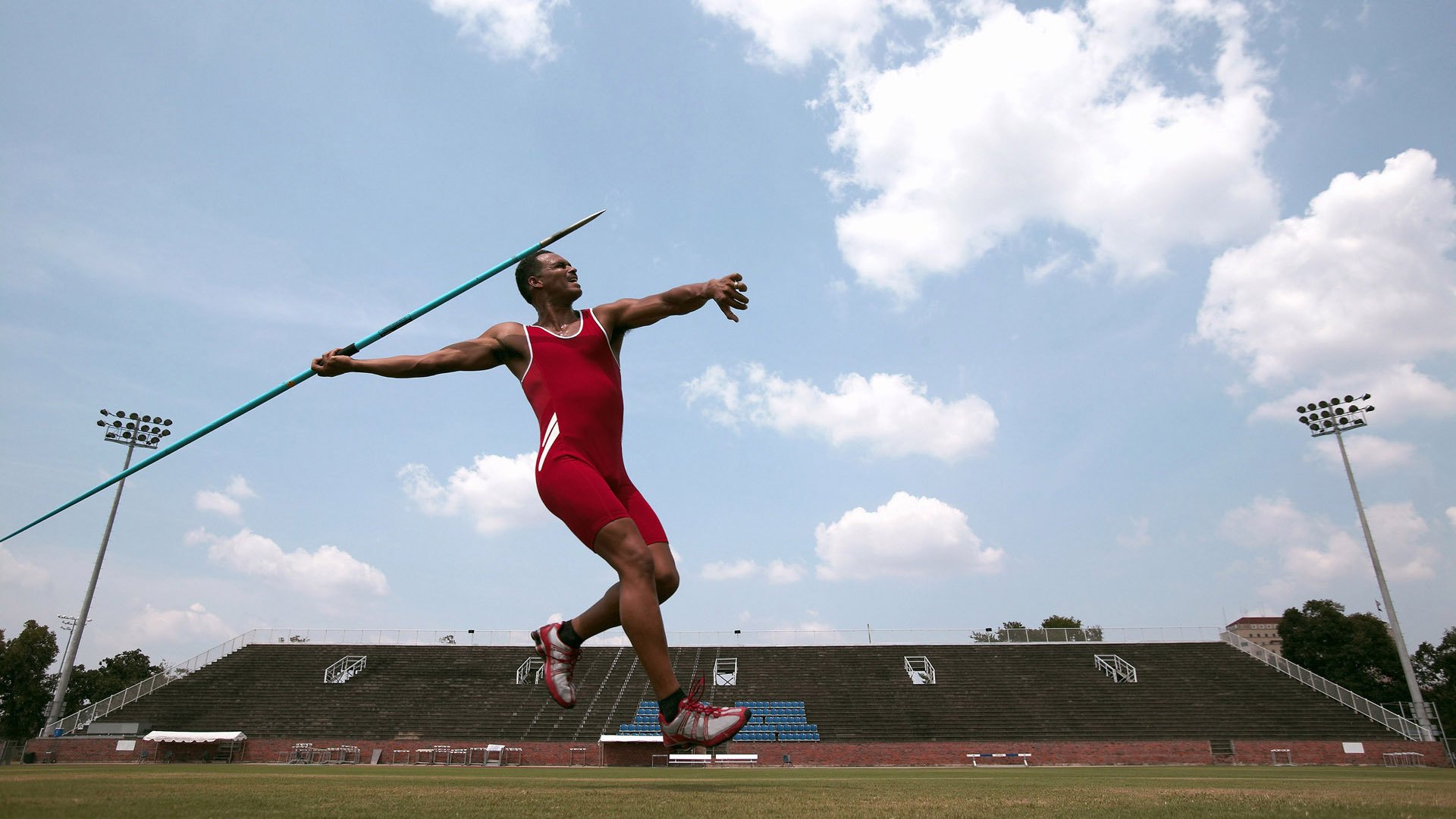 范弗利特独木擎天，山西队力克雄鹿背后的篮球哲学