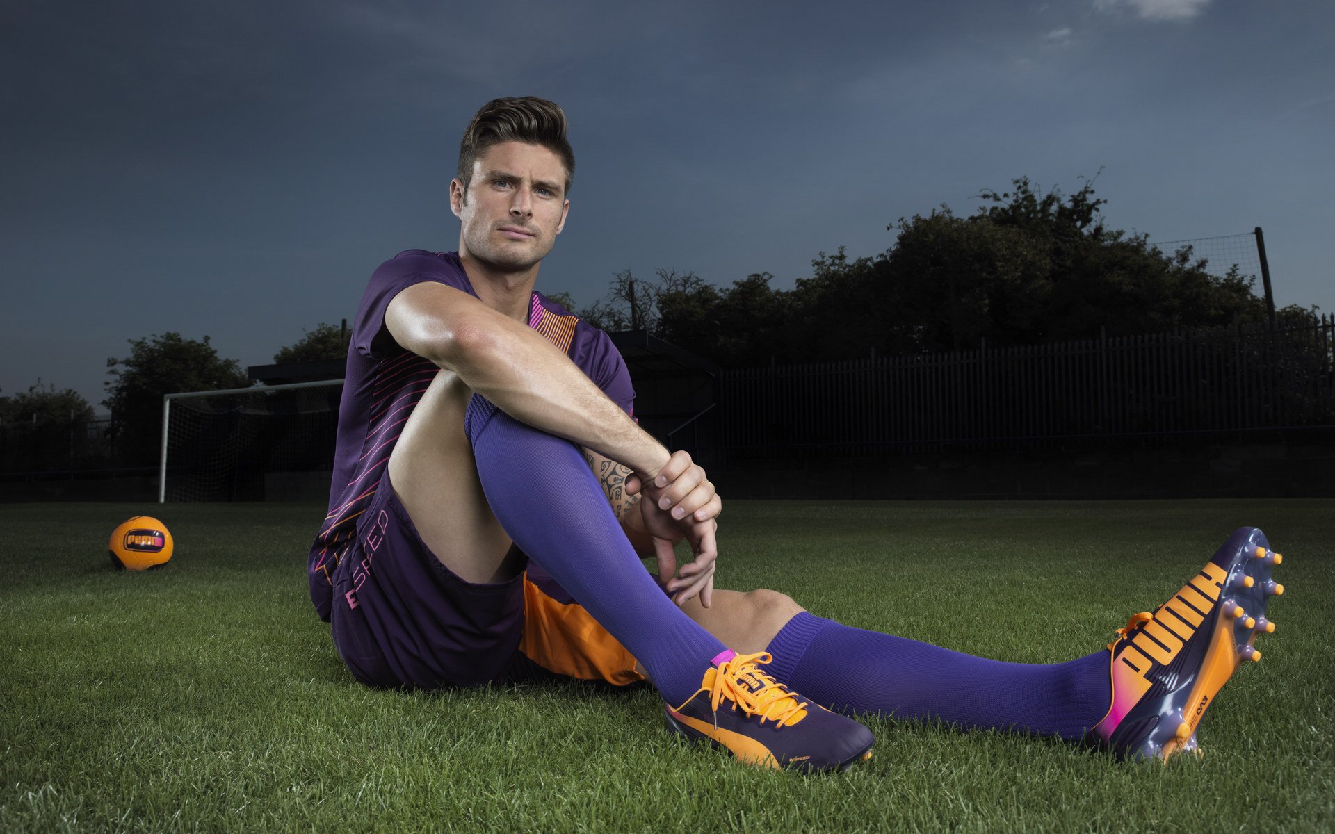 从佛罗伦萨到牙买加,阿坎吉用实力跨越足球世界的边界