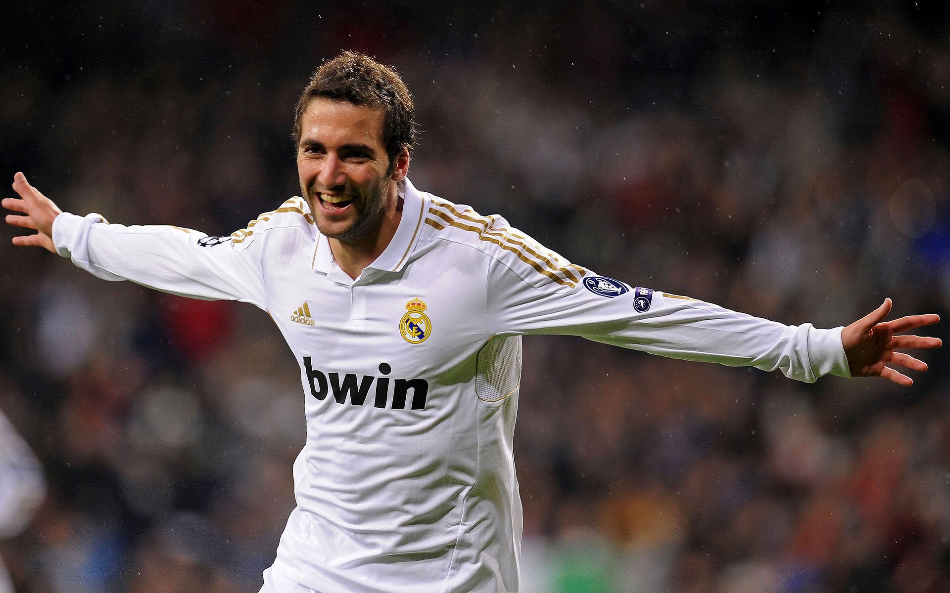 奥亚尔萨瓦尔爆发，几内亚的足球移民如何收割奥地利足球