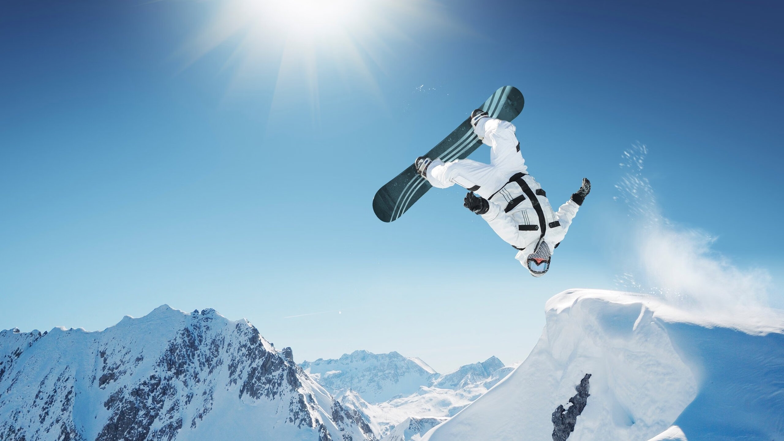 当伯纳乌遇见美航中心，西甲国家德比之夜与东契奇统治时刻的时空交响